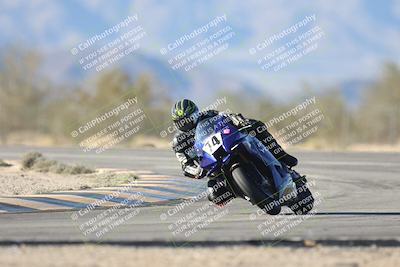 media/Dec-07-2025-CVMA (Sun) [[3e7d2de5dc]]/Race 12- Formula 40 MW and LW/